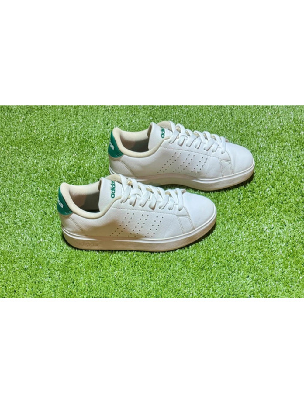 Adidas Advantage White / Green Sneakers Size 7.5